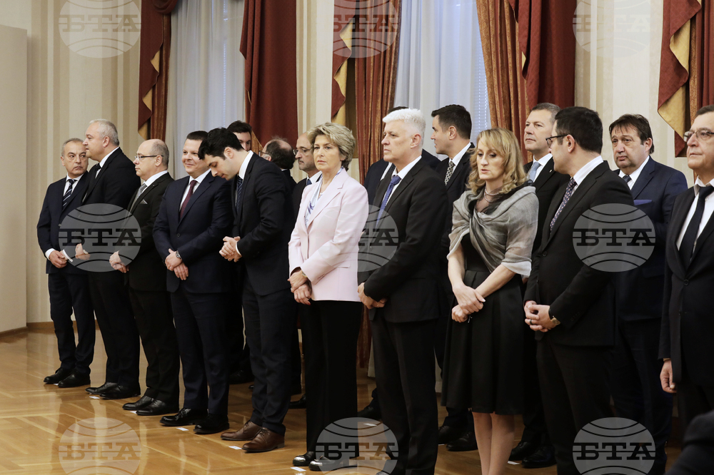 Румен Радев - служебно правителство