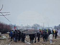 Велинград - овцеферма - протест