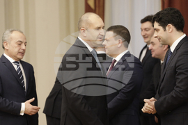 Румен Радев - служебно правителство