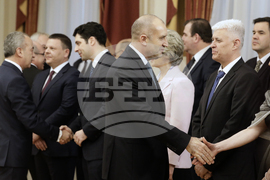 Румен Радев - служебно правителство