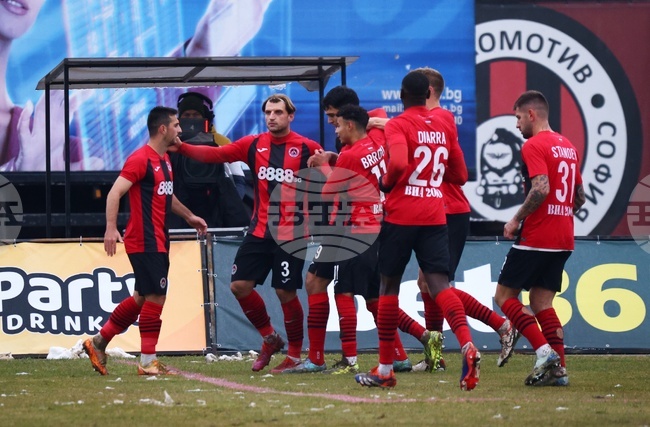 Локомотив София победи Крумовград и го изпревари в класирането в Първа лига