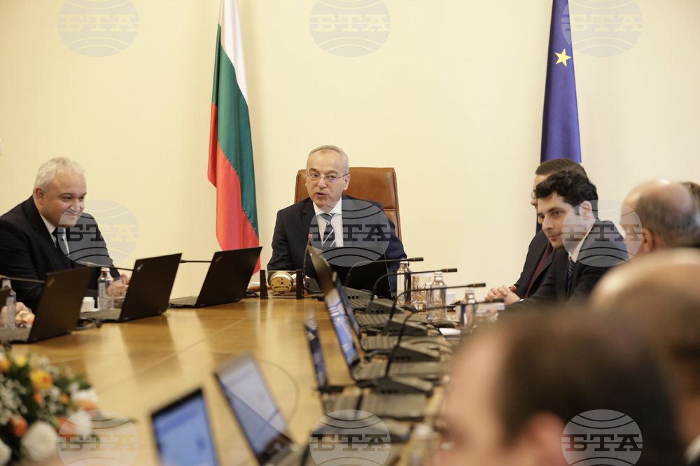 Министерски съвет - служебен кабинет - първо заседание