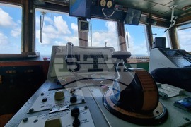 Ден 39 - сутрин - Антарктида - Пристанищен пилот и влекач ще подпомогнат акостирането на „Св. св. Кирил и Методий“ в Мар дел Плата