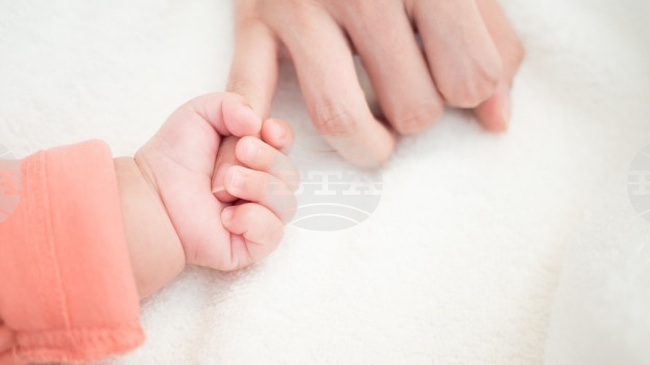 "Щъркелите на Ямбол" е поредното училище за бременни в страната, което подемат от фондацията "Искам бебе"