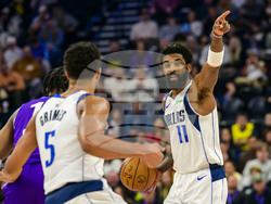 Mavericks Jazz Basketball