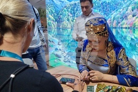 Азербайджан - Баку - традиции, занаяти и изкуства