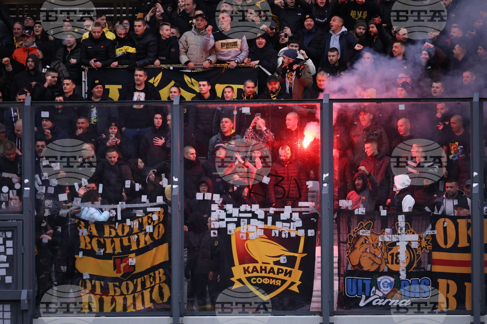 Феновете на Ботев (Пловдив) изкупиха отпуснатите им билети за предстоящото градско дерби с Локомотив