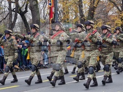 Румъния - Букурещ - военен парад
