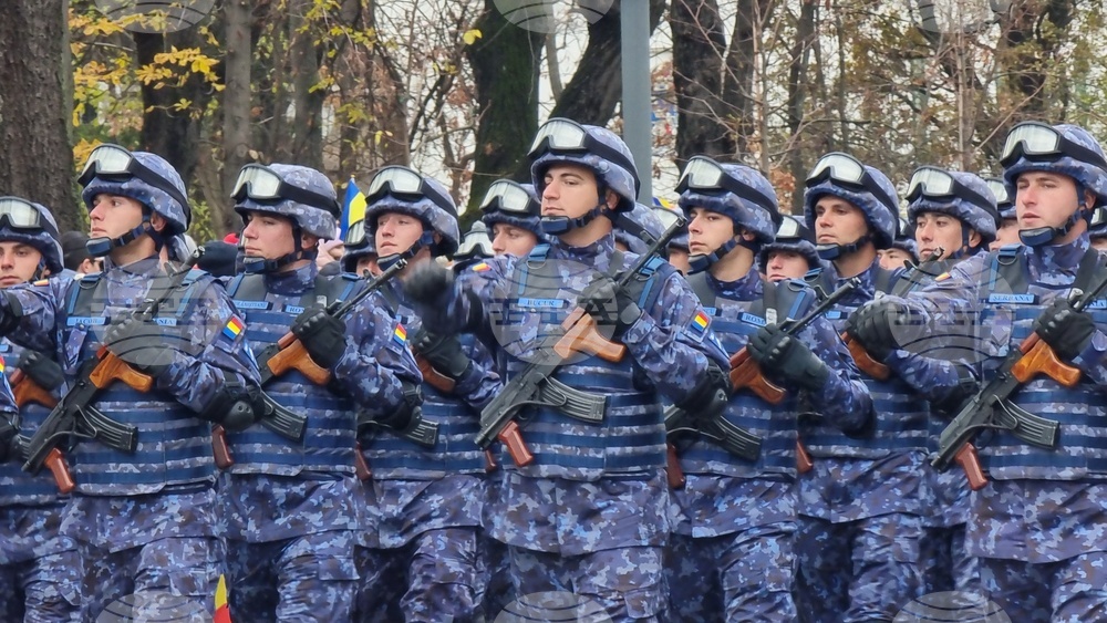 Румъния - Букурещ - военен парад