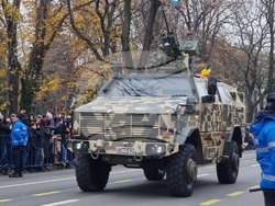 Румъния - Букурещ - военен парад