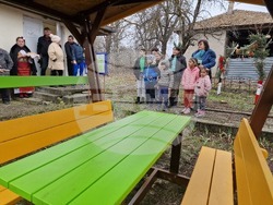 с. Давидово - читалище - двор на мечтите