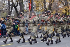 Румъния - Букурещ - военен парад