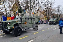 Румъния - Букурещ - военен парад