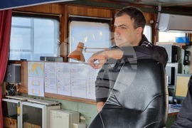 Св. св. Кирил и Методий - НИК 421 - кораб - Антарктида - ежедневие - мостик - Мар дел Плата