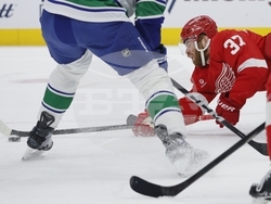 Canucks Red Wings Hockey