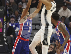 Spurs Kings Basketball
