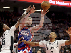 Spurs Kings Basketball