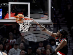 Mavericks Trail Blazers Basketball