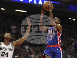 Spurs Kings Basketball