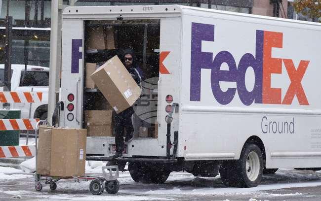 Онлайн продажбите в САЩ между Дена на благодарността и Кибер понеделник достигнаха 44,2 млрд. долара