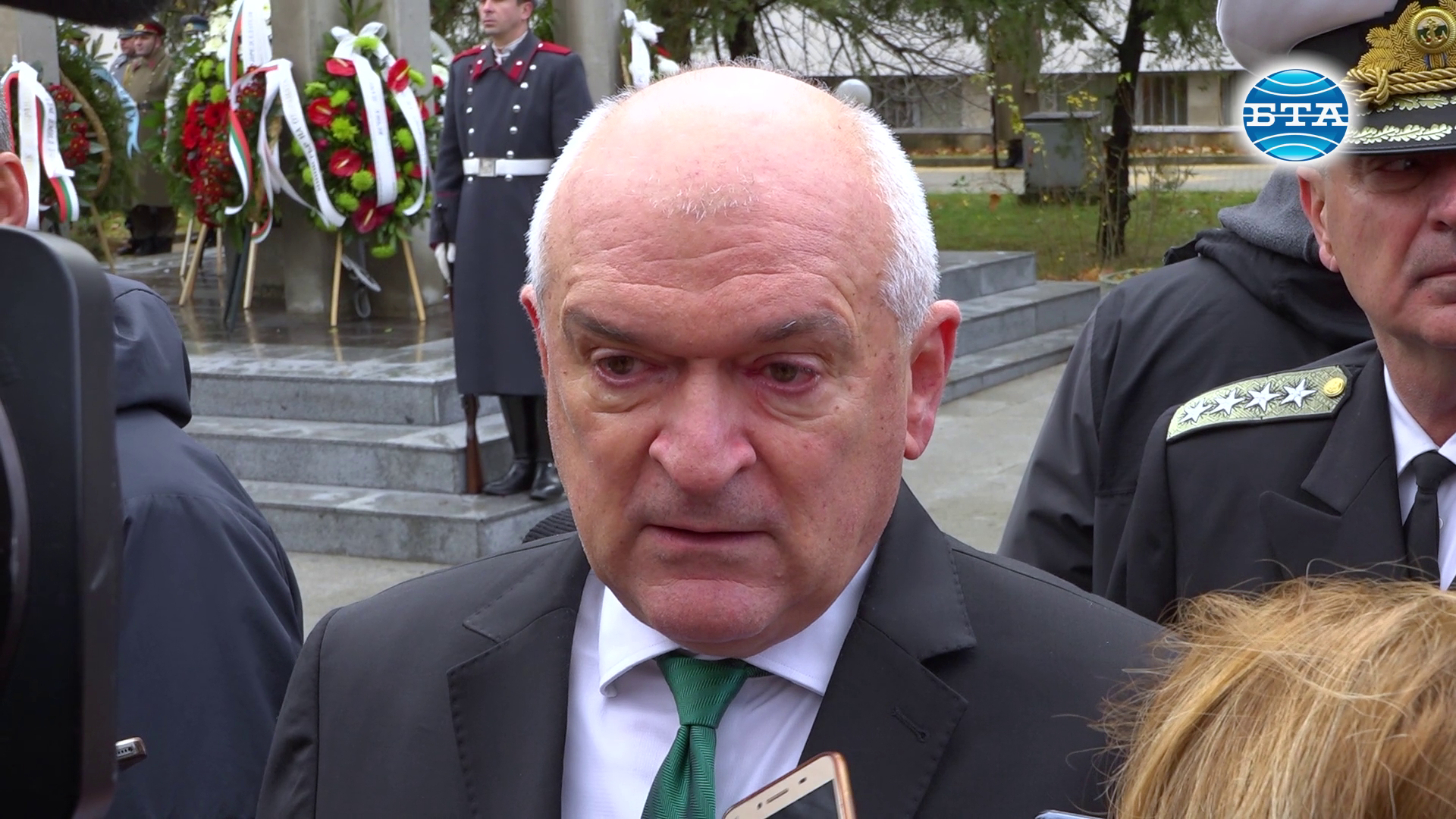 Призовавам политиците в парламента да започнат разговори, които да доведат до избор на председател на НС, каза премиерът Димитър Главчев