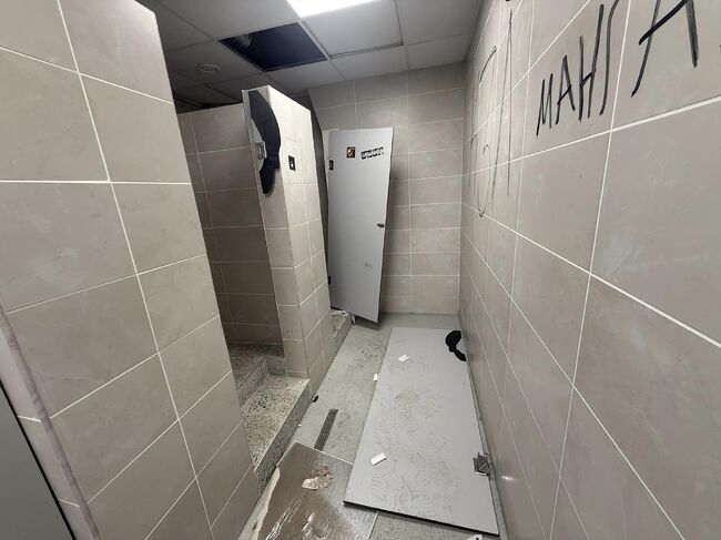 Локомотив (Пловдив) се оплака от поведението на привържениците на Ботев след градското дерби: "Заварихме истински погром в техния сектор"