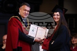 Софийски университет „Свети Климент Охридски“ - Факултет по журналистика и масова комуникация - дипломи - връчване