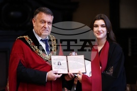 Софийски университет „Свети Климент Охридски“ - Факултет по журналистика и масова комуникация - дипломи - връчване