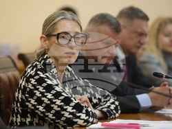 Министерство на транспорта и съобщенията - открита дискусия