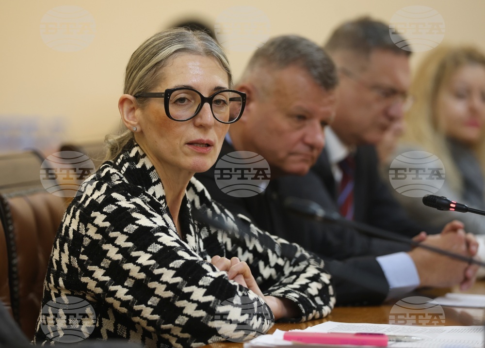 Министерство на транспорта и съобщенията - открита дискусия