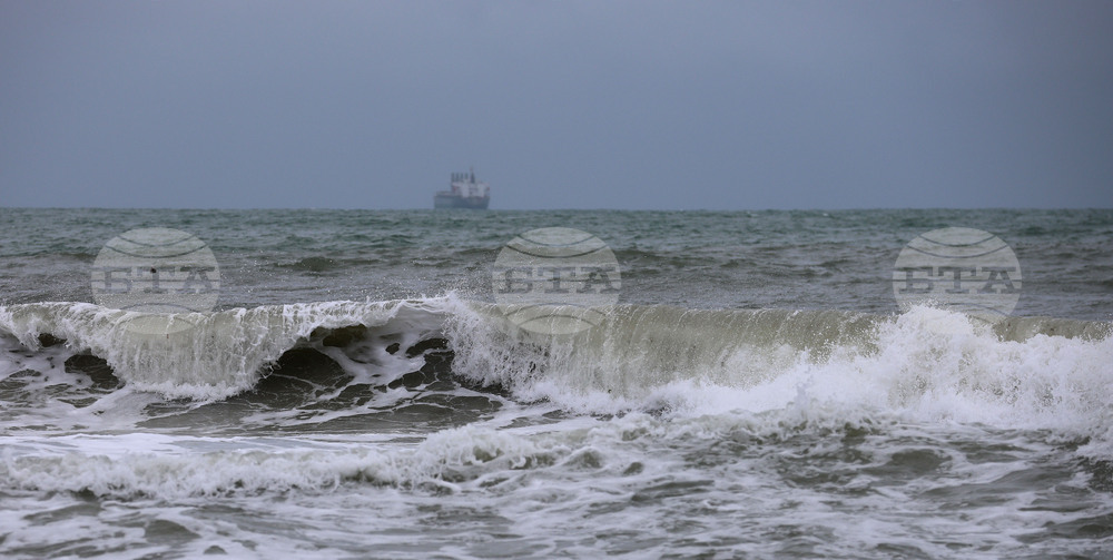 Варна - бурно море