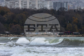 Варна - бурно море