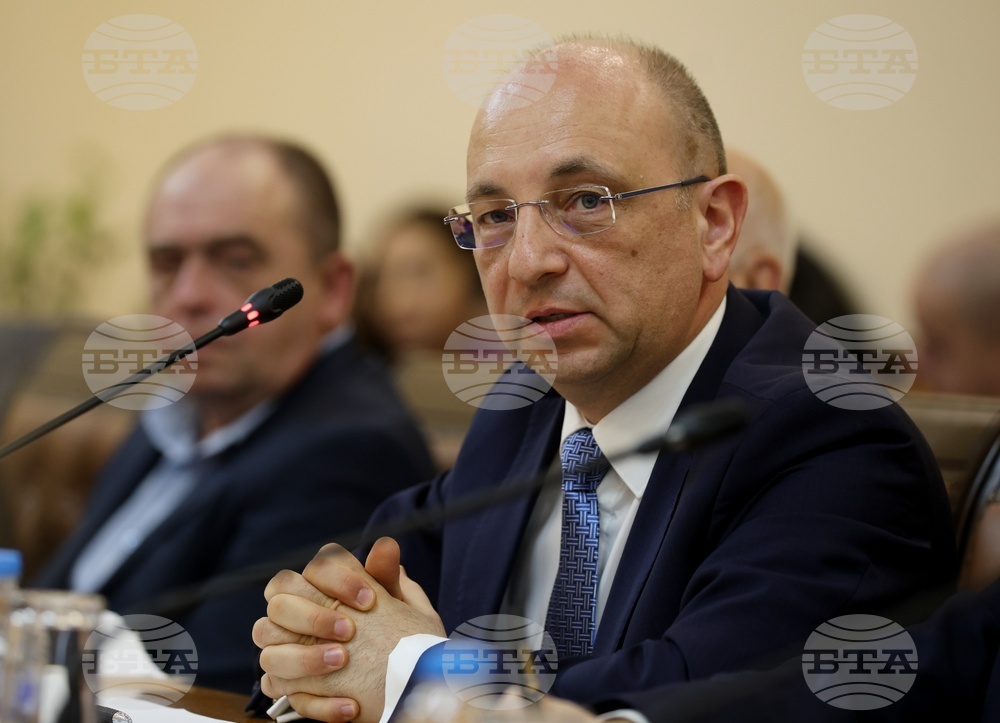 Министерство на транспорта и съобщенията - открита дискусия