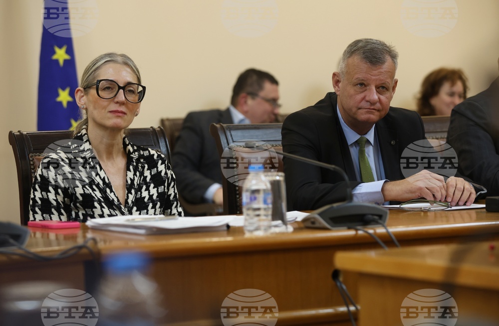 Министерство на транспорта и съобщенията - открита дискусия