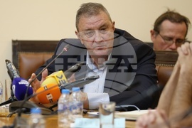 Министерство на транспорта и съобщенията - открита дискусия