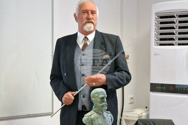 Общинският съвет в Шумен гласува за изграждане на бюст-паметник на княз Александър I Български на територията на предприятието "Кабиюк"