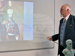 Шумен - паметник - Александър I Български