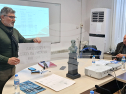 Шумен - паметник - Александър I Български