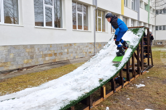 Самоков - спортно училище „Никола Велчев” - рампа за сноуборд