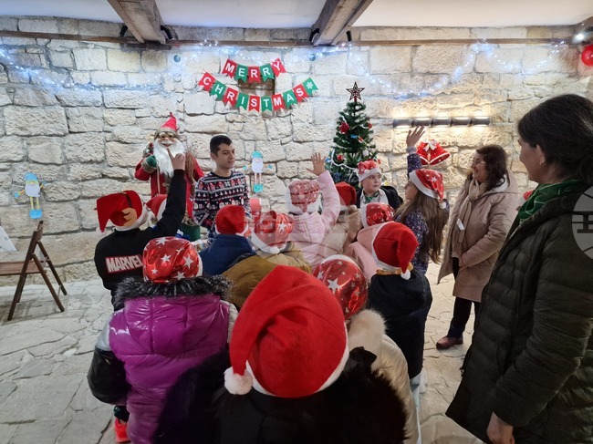 В Етнографския музей в Разград деца творят в коледна работилница