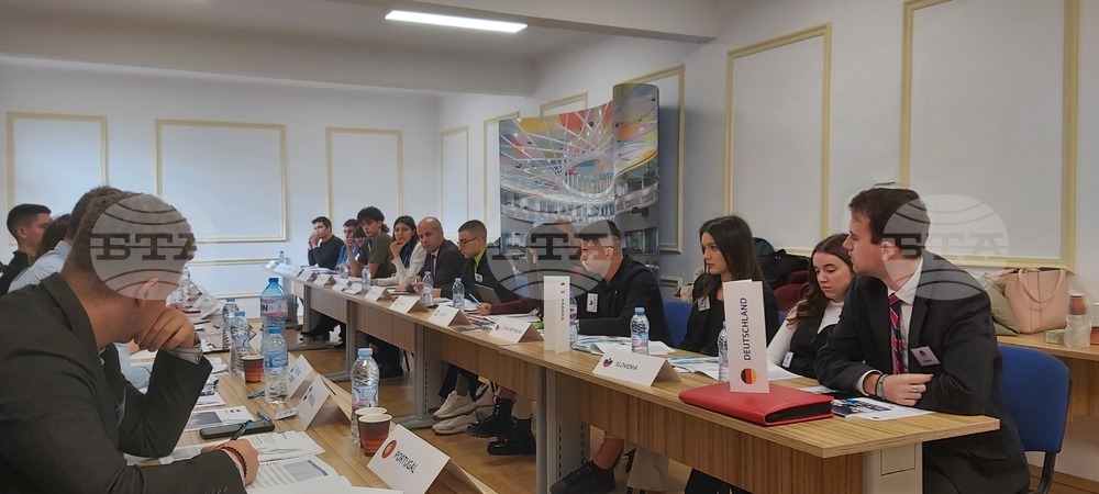 Български студенти взеха участие в проекта ''Министър за един ден''