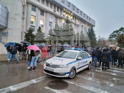 Търговище - граждани - подкрепа за Симон Милков след задържане