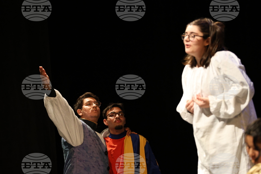 Благоевград - „Топла приказка от сняг” - благотворителен спектакъл