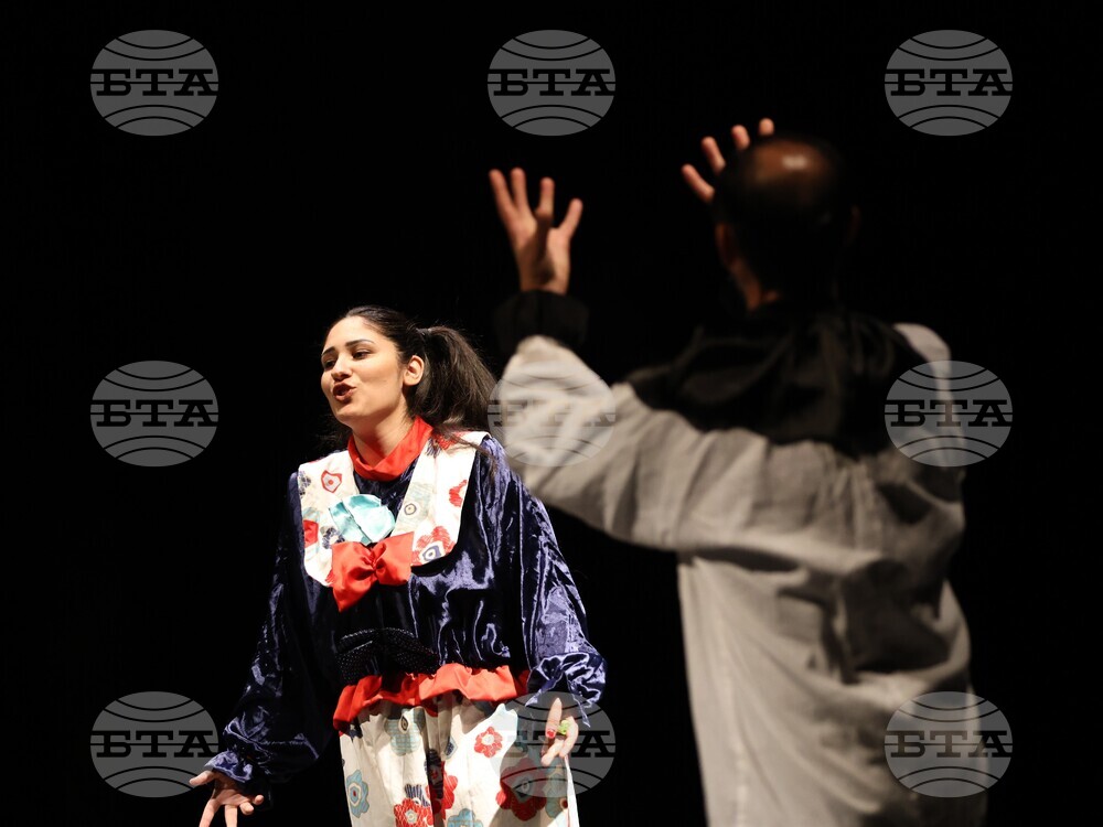 Благоевград - „Топла приказка от сняг” - благотворителен спектакъл