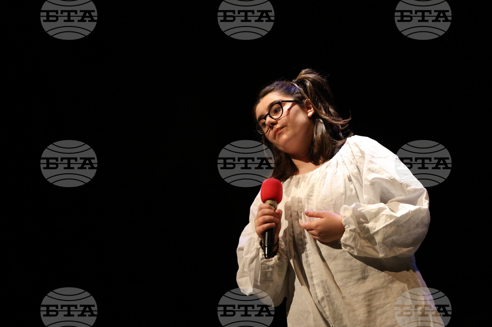 Благоевград - „Топла приказка от сняг” - благотворителен спектакъл