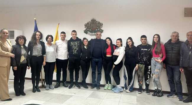 Ученици от Гурково ще работят по проект за развитие на туризма в общината