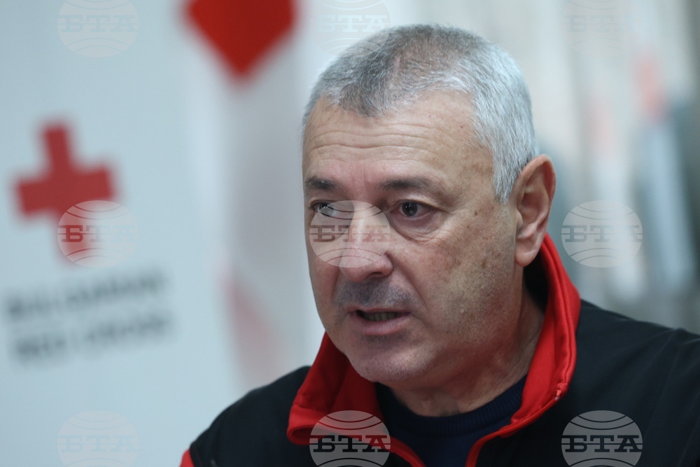 Момичето, открито след два дни издирване на Витоша, е в добро физическо състояние, слязла е сама от планината, каза Емил Нешев 