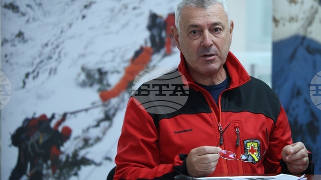 От специален закон, промяна в категорията на труд и увеличаване на субсидията се нуждаят планинските спасители, каза Емил Нешев