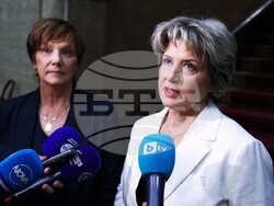 Президент - спортисти - награждаване - Таня Богомилова - Весела Лечева