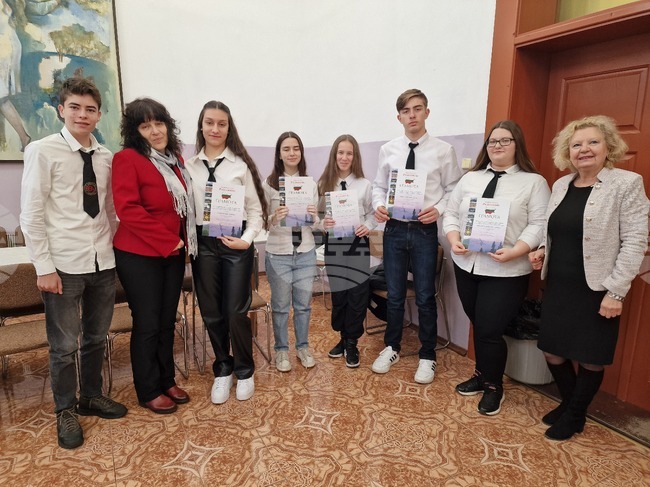 Ученици от Профилираната гимназия с преподаване на чужди езици „Екзарх Йосиф“ в Разград бяха отличени в национален конкурс